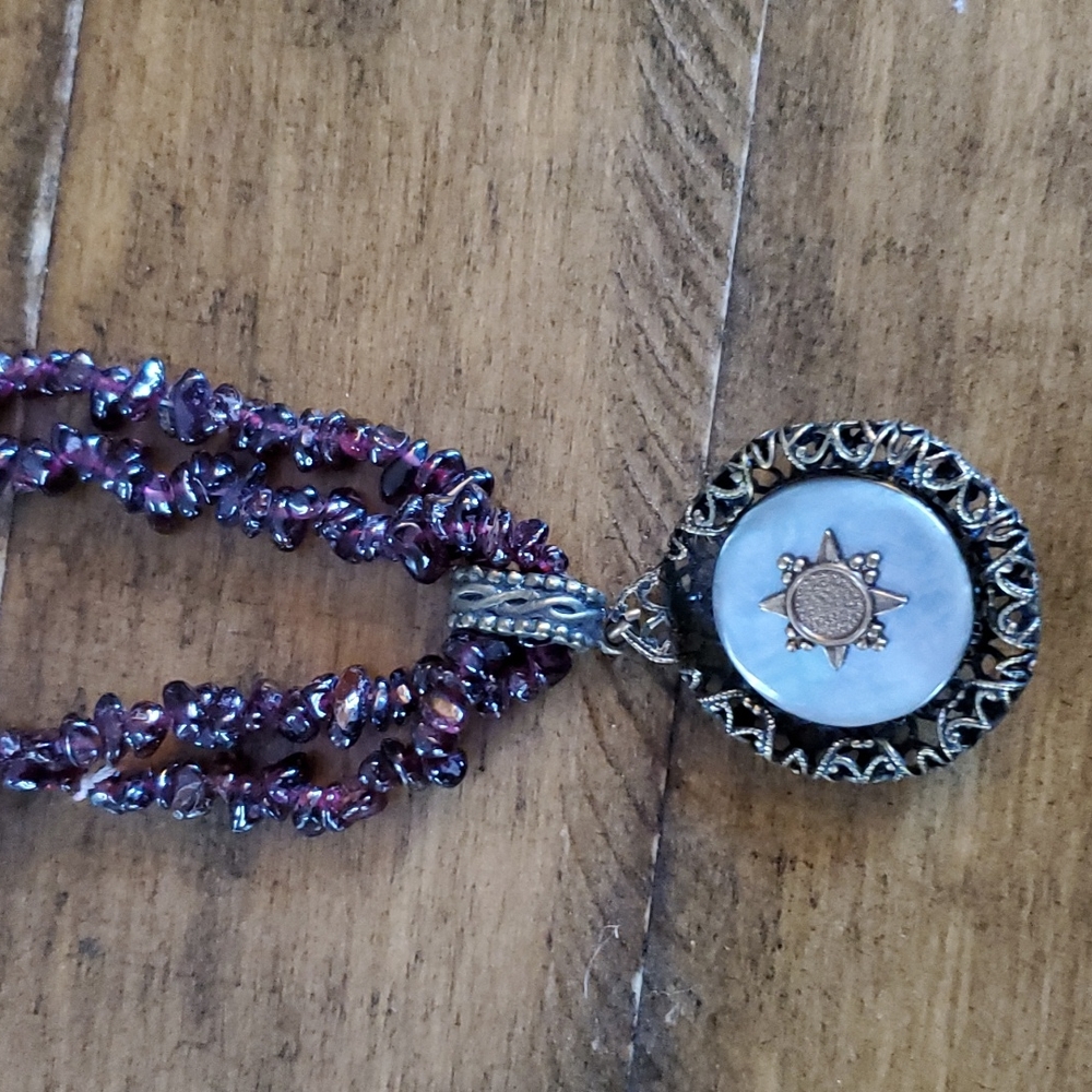 GB Collection amethyst necklace with Mother of Pearl pendant. - Picture 6 of 7